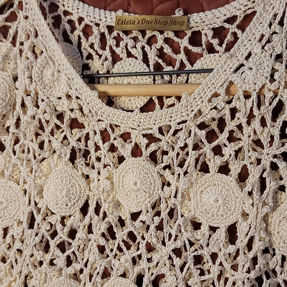 Blouse 👚 - Picture 3 of 4